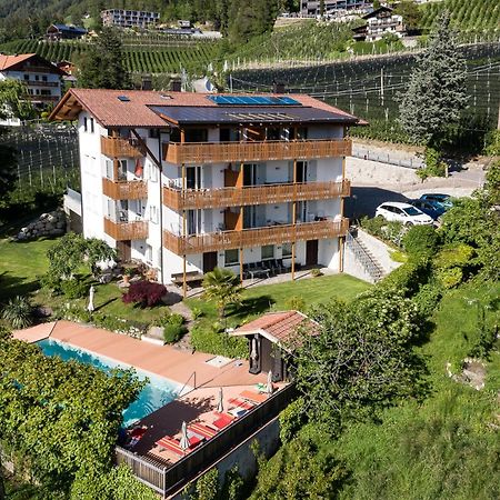 Haus Artus Aparthotel Schenna Eksteriør bilde